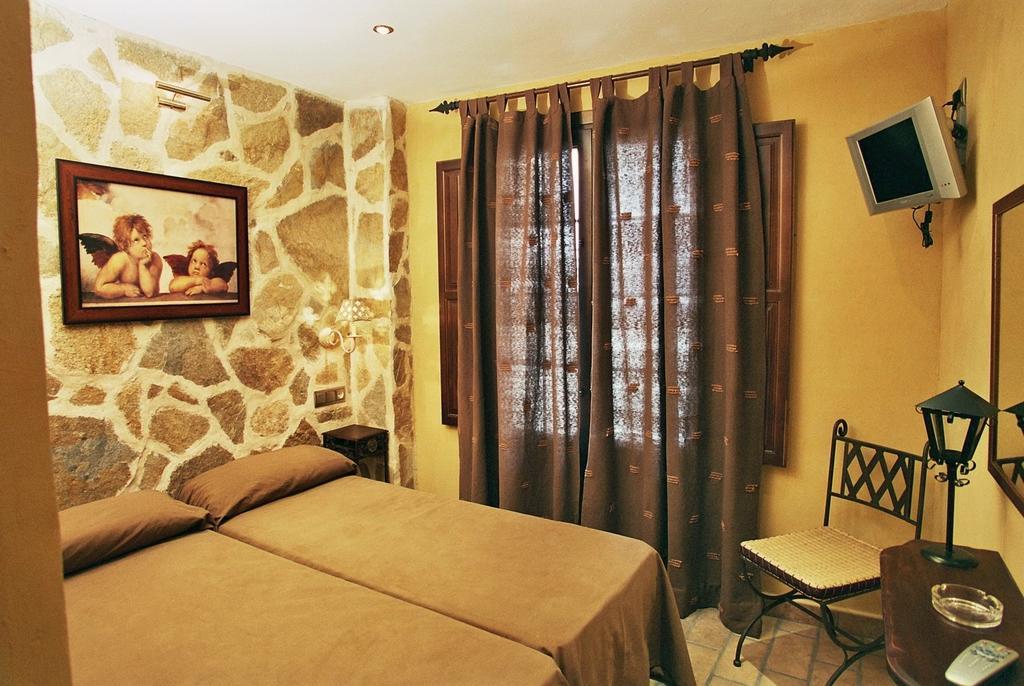 Hospederia El Convento Hotel Estremera Room photo